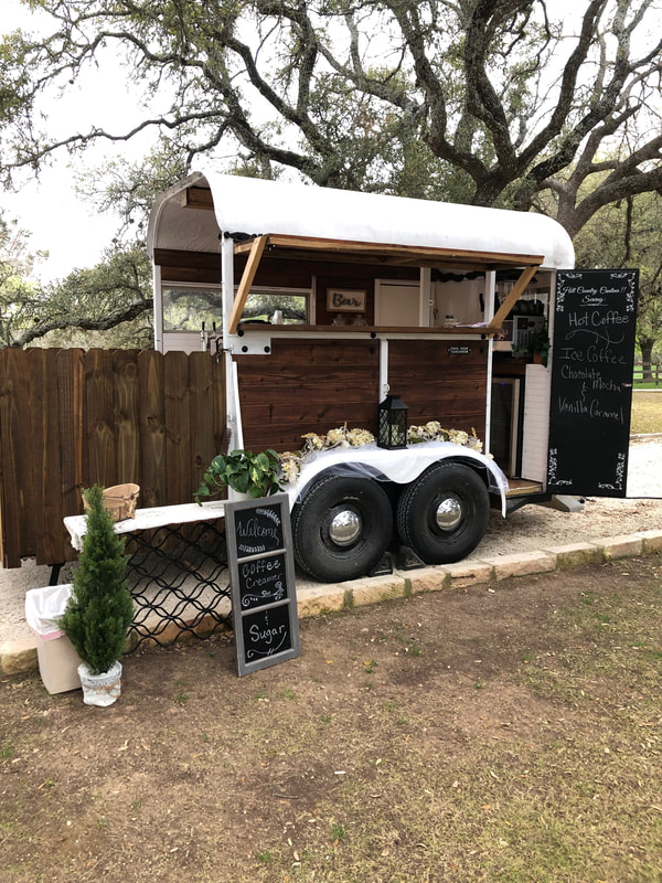 Mobile horse trailer bar